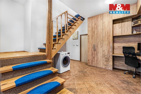 Prodej rodinného domu, 280 m² - 6