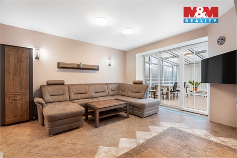 Prodej rodinného domu, 280 m² 14