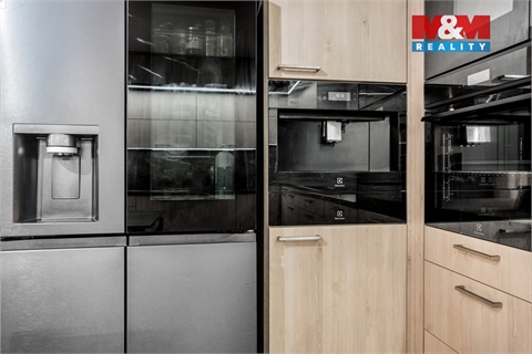 Prodej rodinného domu, 280 m² 8