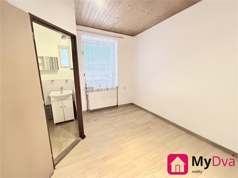 Pronájem bytu 2+1, 41 m² - 2