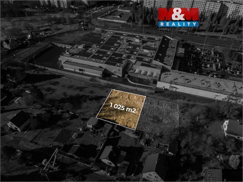 Prodej stavebního pozemku, 1 025 m² 0