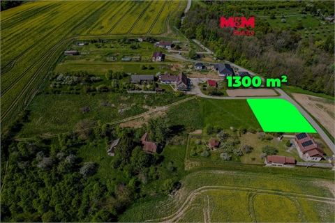 Prodej stavebního pozemku, 1 300 m² - 0