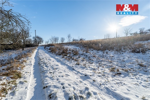 Prodej stavebního pozemku, 1 300 m² 2