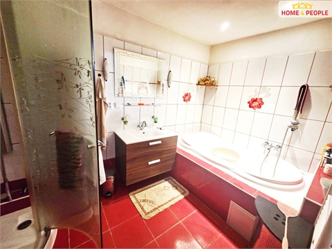 Prodej rodinného domu, 96 m² 2