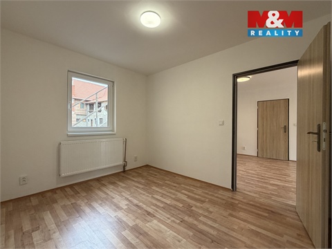 Pronájem bytu 3kk, 64 m² 10