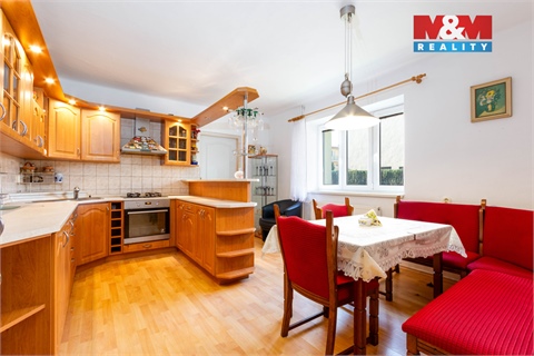 Prodej rodinného domu, 300 m² - 8