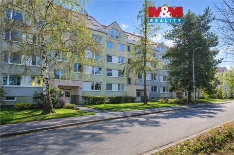 Prodej bytu 4kk, 97 m² - 0