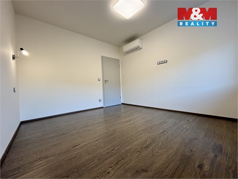 Pronájem bytu 4kk, 71 m² - 10