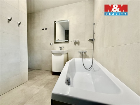 Pronájem bytu 4kk, 71 m² 6