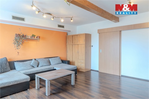 Prodej rodinného domu, 386 m² 2