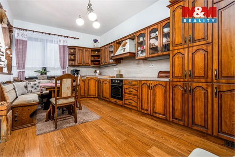 Prodej rodinného domu, 232 m² 6