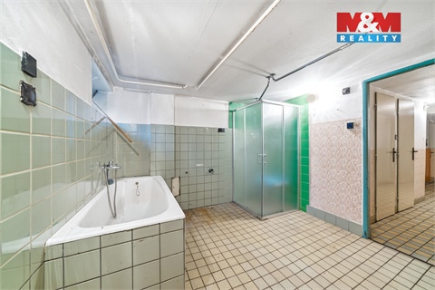 Prodej rodinného domu, 243 m² 20