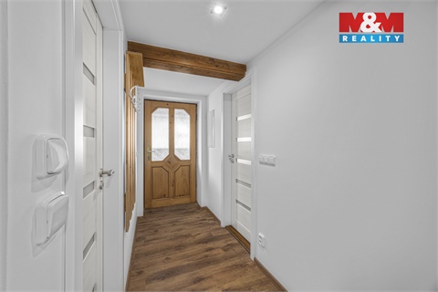 Prodej rodinného domu, 209 m² - 8