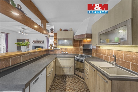 Prodej rodinného domu, 209 m² 0