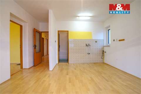 Prodej rodinného domu, 196 m² - 10