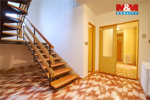 Prodej rodinného domu, 196 m² - 6