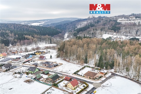 Prodej stavebního pozemku, 1 942 m² 0