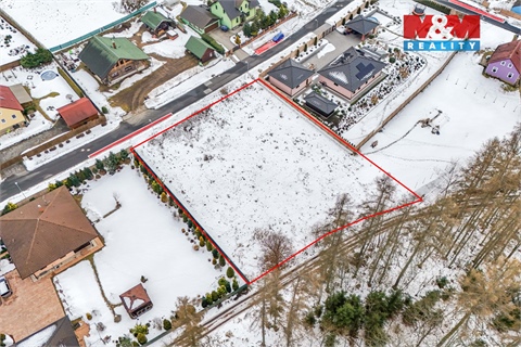 Prodej stavebního pozemku, 1 942 m² 10