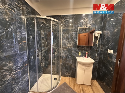 Pronájem bytu 3+1, 143 m² - 0