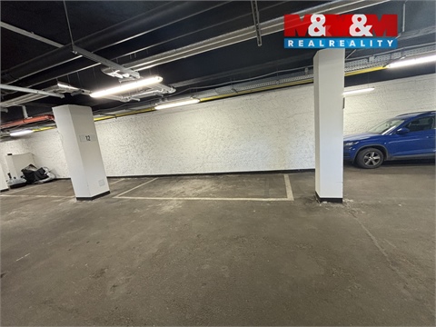Pronájem parkovacího místa, 20 m² - 0