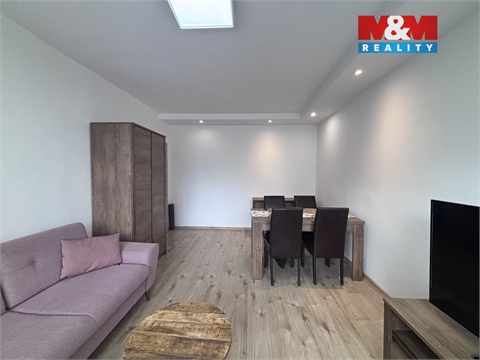 Pronájem bytu 3+1, 63 m² - 0