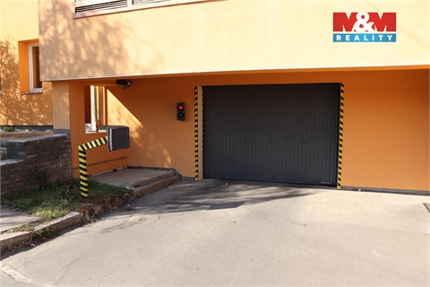 Prodej parkovacího místa, 18 m² 2