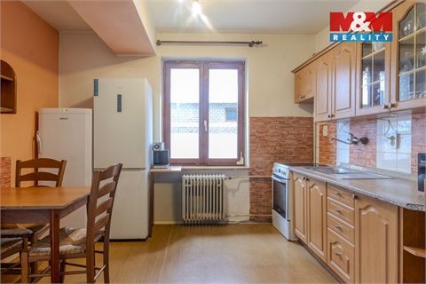 Prodej rodinného domu, 220 m² - 2