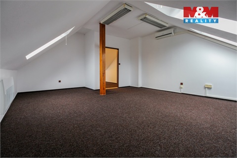 Pronájem kanceláře, 120 m² 6