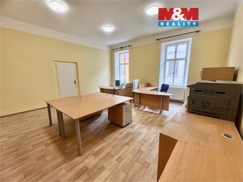 Pronájem kanceláře, 125 m² 0