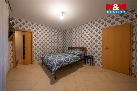 Prodej rodinného domu, 280 m² - 6