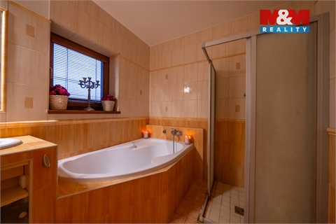 Prodej rodinného domu, 280 m² - 4