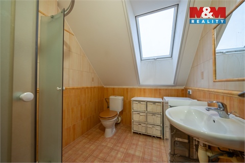 Prodej rodinného domu, 280 m² - 14