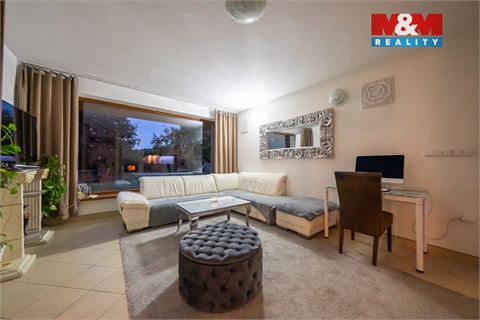 Prodej rodinného domu, 280 m² 8