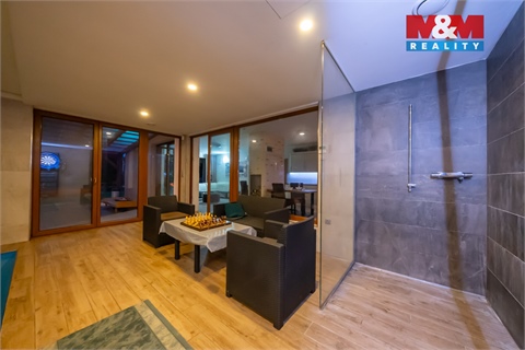 Prodej rodinného domu, 280 m² - 8