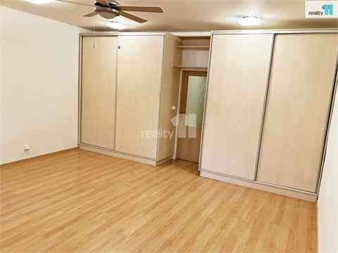 Prodej kanceláře, 65 m² 12