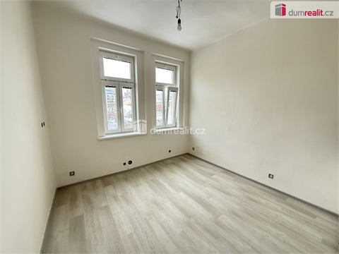 Pronájem bytu 1+1, 43 m² 2