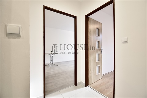 Pronájem bytu 2kk, 49 m² 8