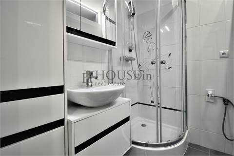 Pronájem bytu 2kk, 49 m² - 12