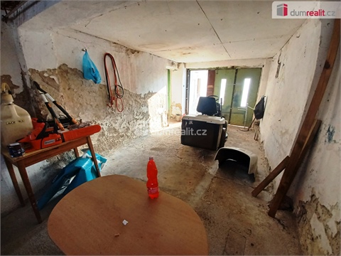 Prodej rodinného domu, 307 m² - 10