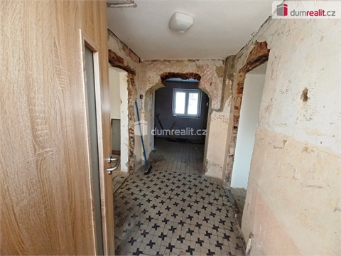 Prodej rodinného domu, 307 m² 14