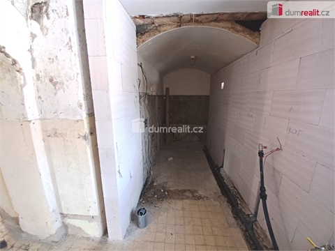 Prodej rodinného domu, 307 m² 14