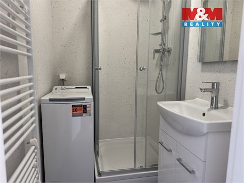 Pronájem bytu 1kk, 27 m² 2