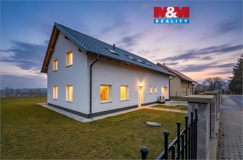 Prodej rodinného domu, 188 m² 0