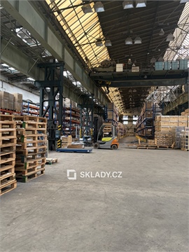 Pronájem skladu / haly, 4 000 m² - 0
