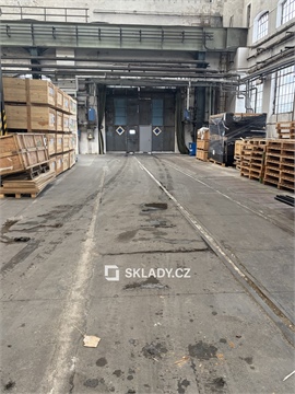 Pronájem skladu / haly, 4 000 m² 2