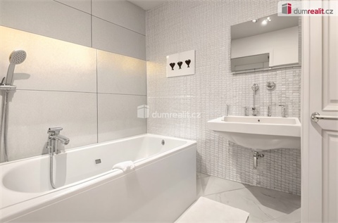 Prodej rodinného domu, 531 m² - 6