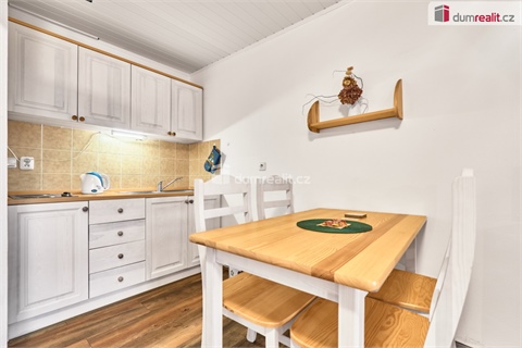 Prodej rodinného domu, 570 m² 12