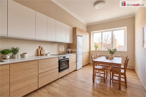 Prodej rodinného domu, 200 m² 4