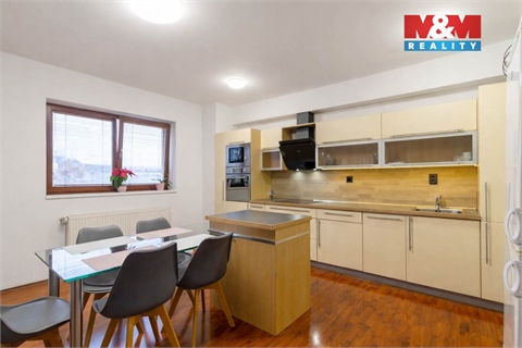 Pronájem bytu 3kk, 82 m² - 2