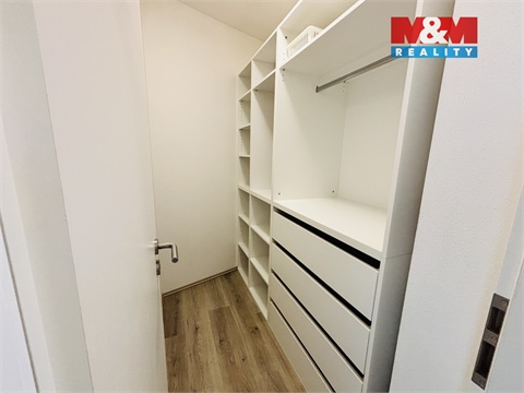 Pronájem bytu 2kk, 66 m² 14